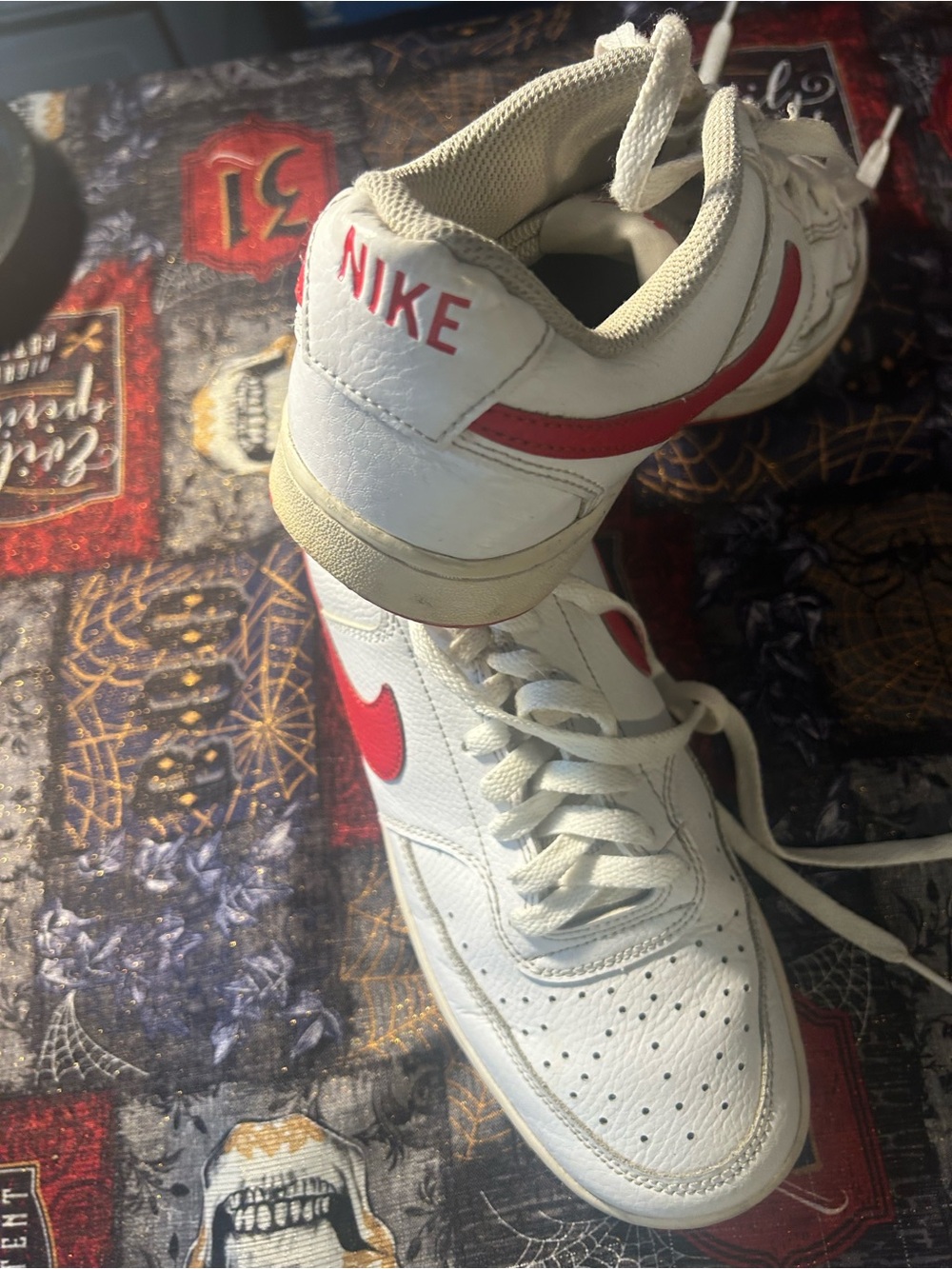 Nike White and Red Men's Low-Top Athletic Sneakers